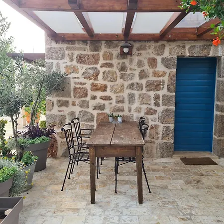 Altes Steinhaus Goranova Kuca